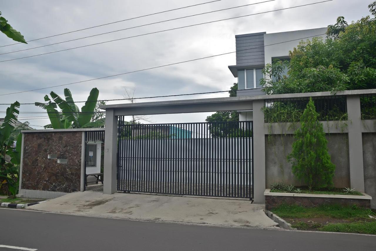 A Pousada Footprints Xperience Mataram Exterior foto