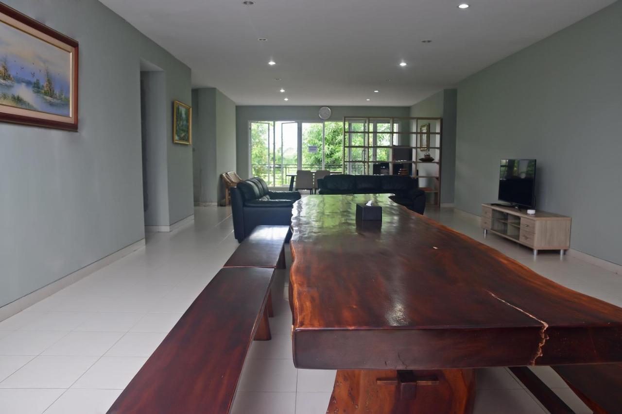 A Pousada Footprints Xperience Mataram Exterior foto